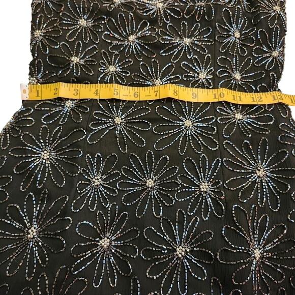 Black Hand Beaded Formal Gown with Iridescent Beads and Pearls Size 2 - Picture 11 of 12